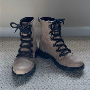 Sorel Lennox Lace Boot